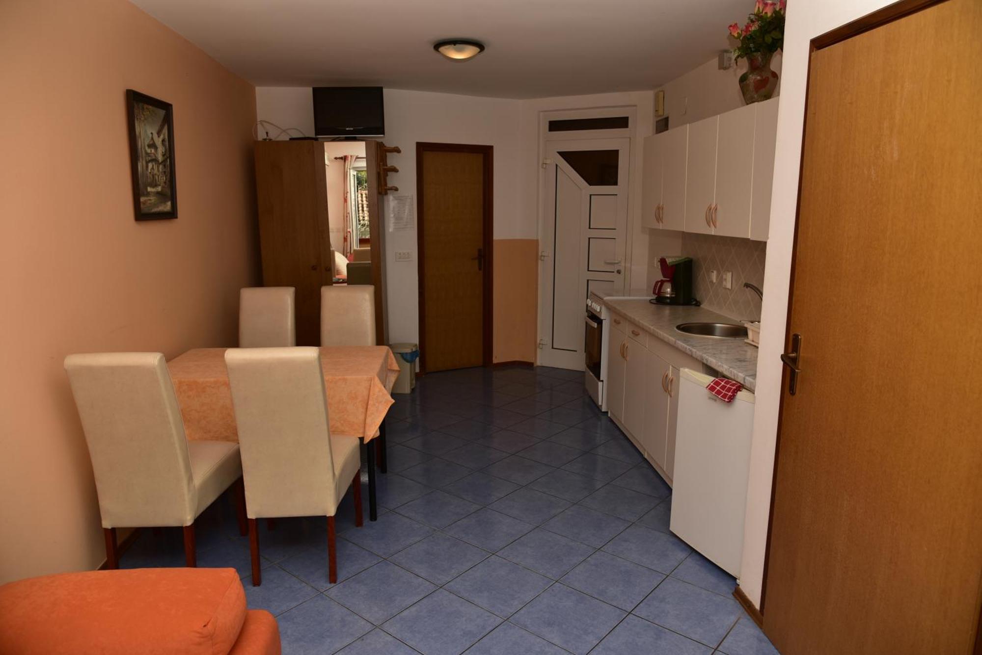 Apartments Ivka Malinska Exterior photo